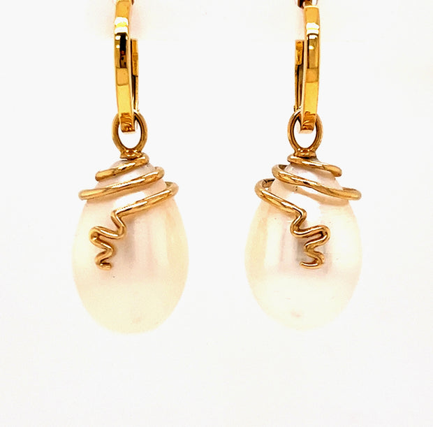 Squiggles Pearl drop earrings